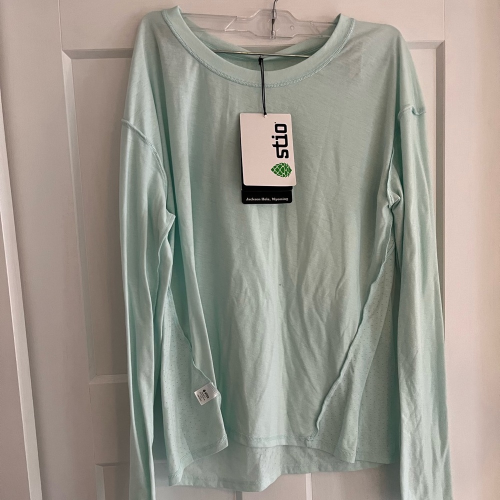 NYT Stio Long-Sleeve Athletic Shirt